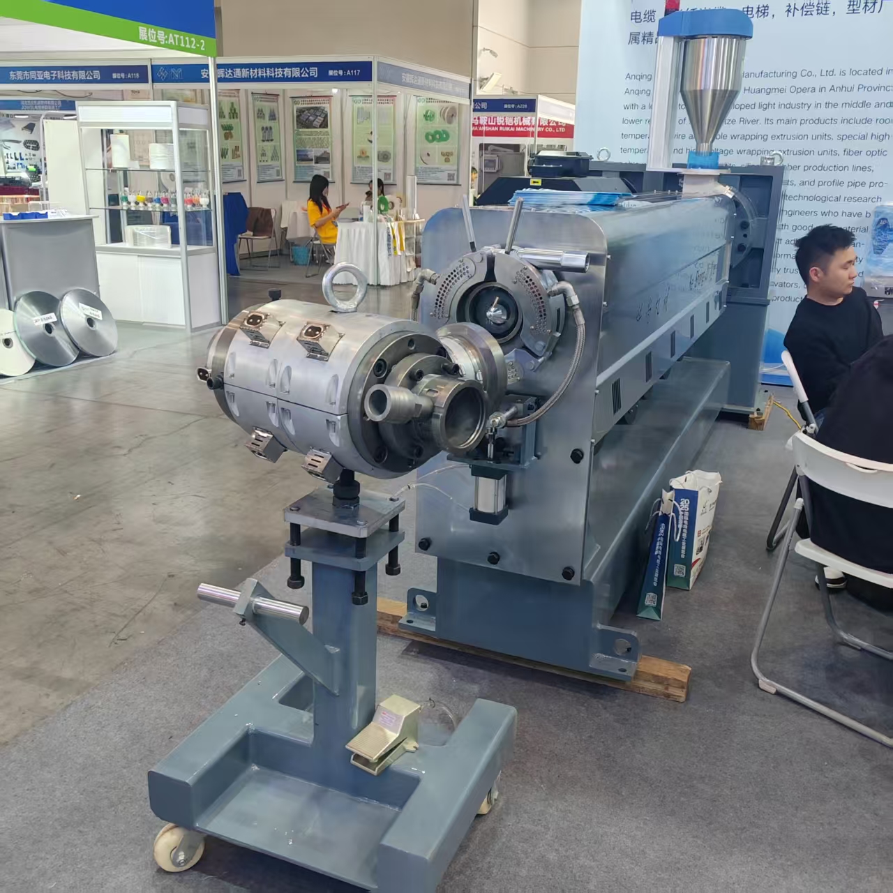 會(huì)展設(shè)備展示四